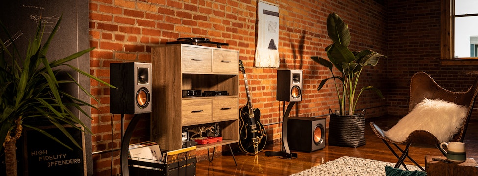 Bookshelf Speakers: What You Need to Know