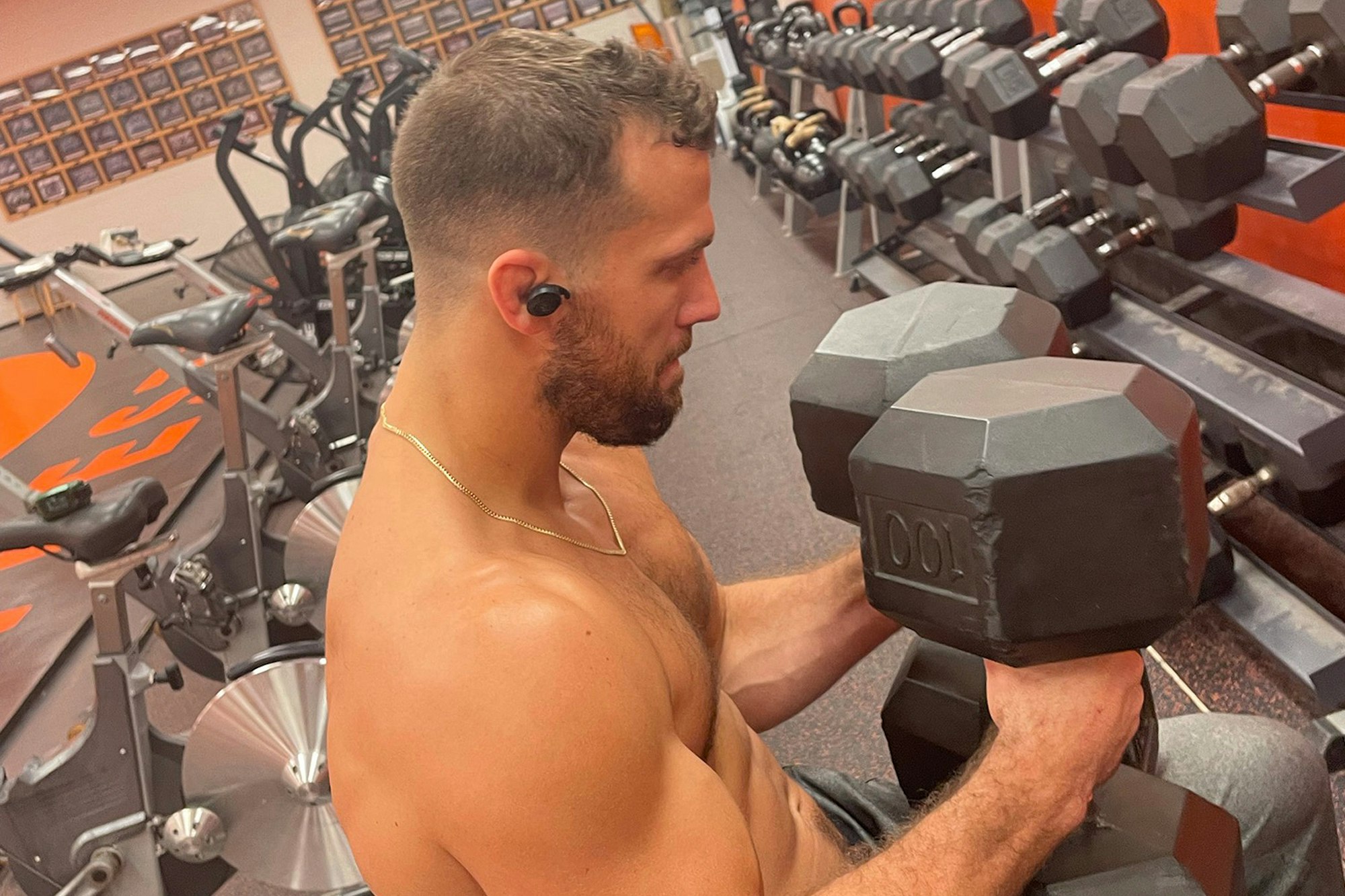 Reece Humphrey weights Klipsch earphones