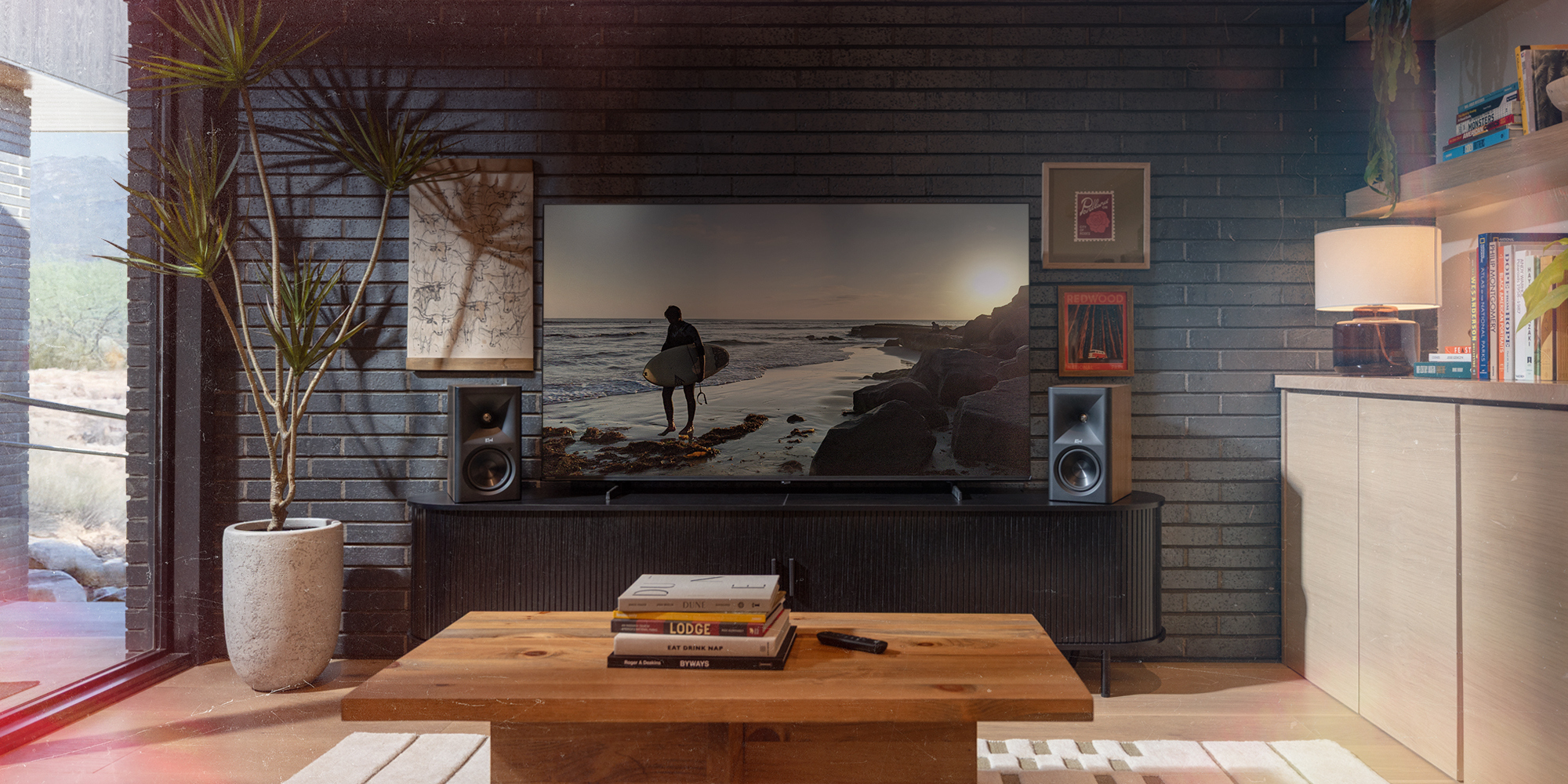 FSN All New Powered Speakers 2000x1000