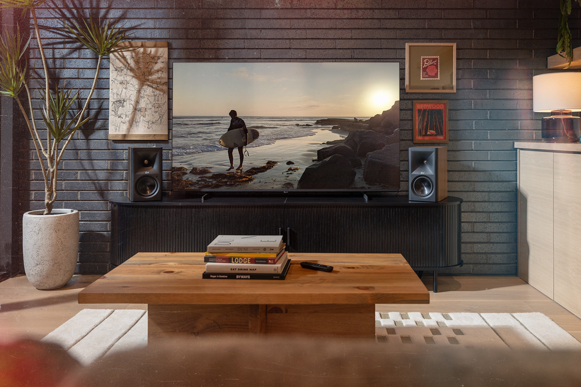 FSN All New Powered Speakers 2000x1333