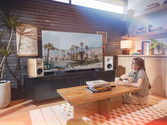 STUNNING RED OAK FINISH