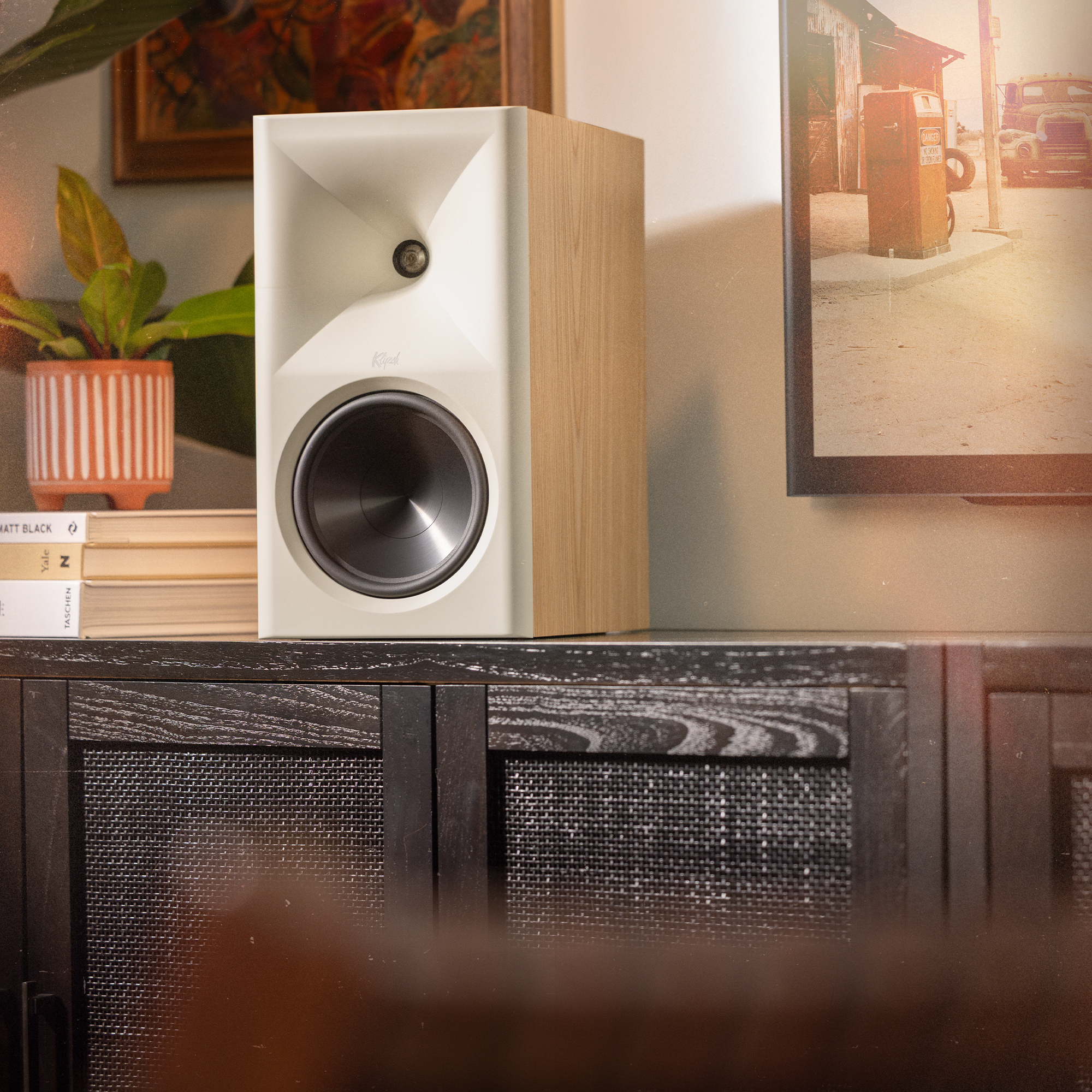 FSN Sevens Legendary American Sound 2000x2000