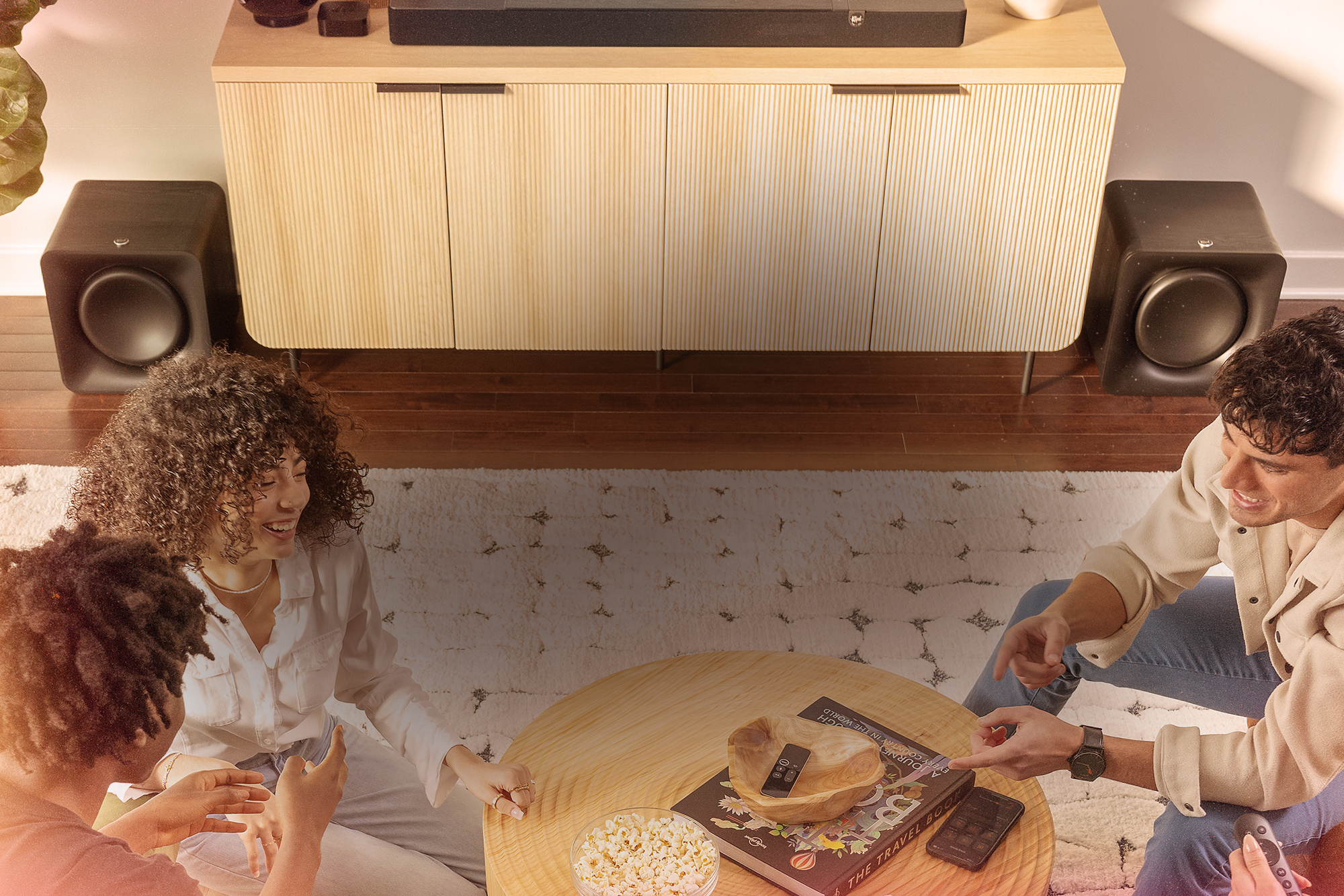 Flexus SUB 100 Duo in Modern Condo Party brighter 2000x1333