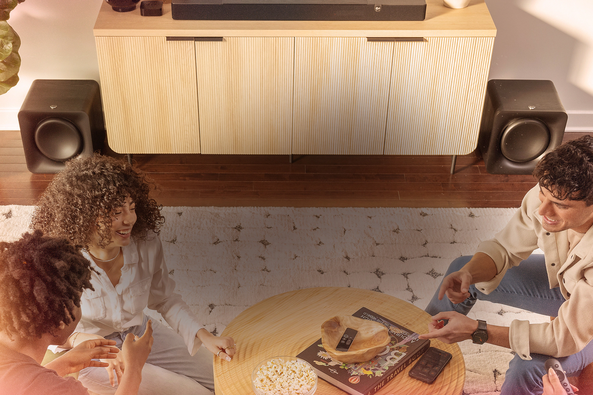 Flexus SUB 100 Duo in Modern Condo Party brighter 2000x1333