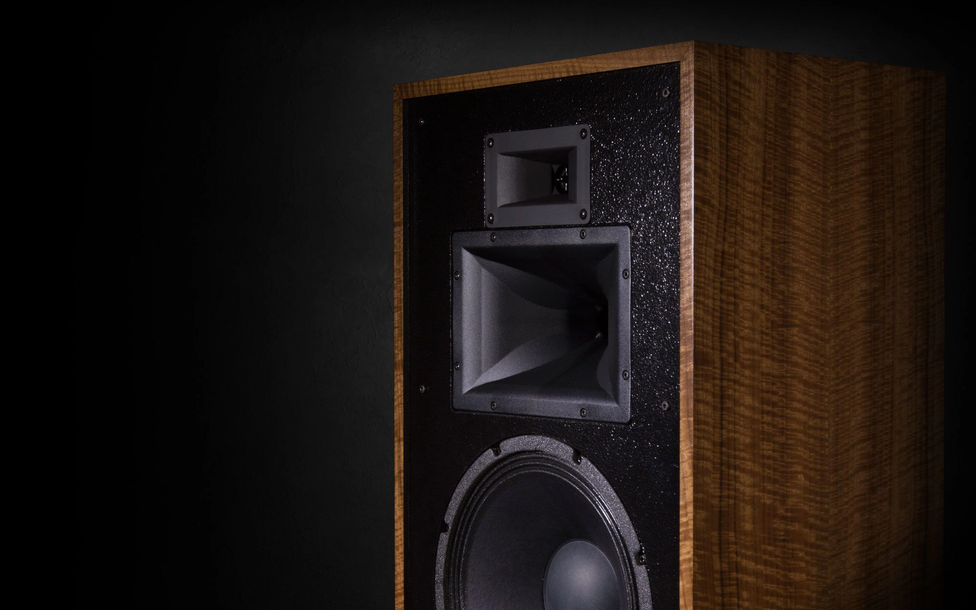 Forte III Lifestyle SE California Walnut 7
