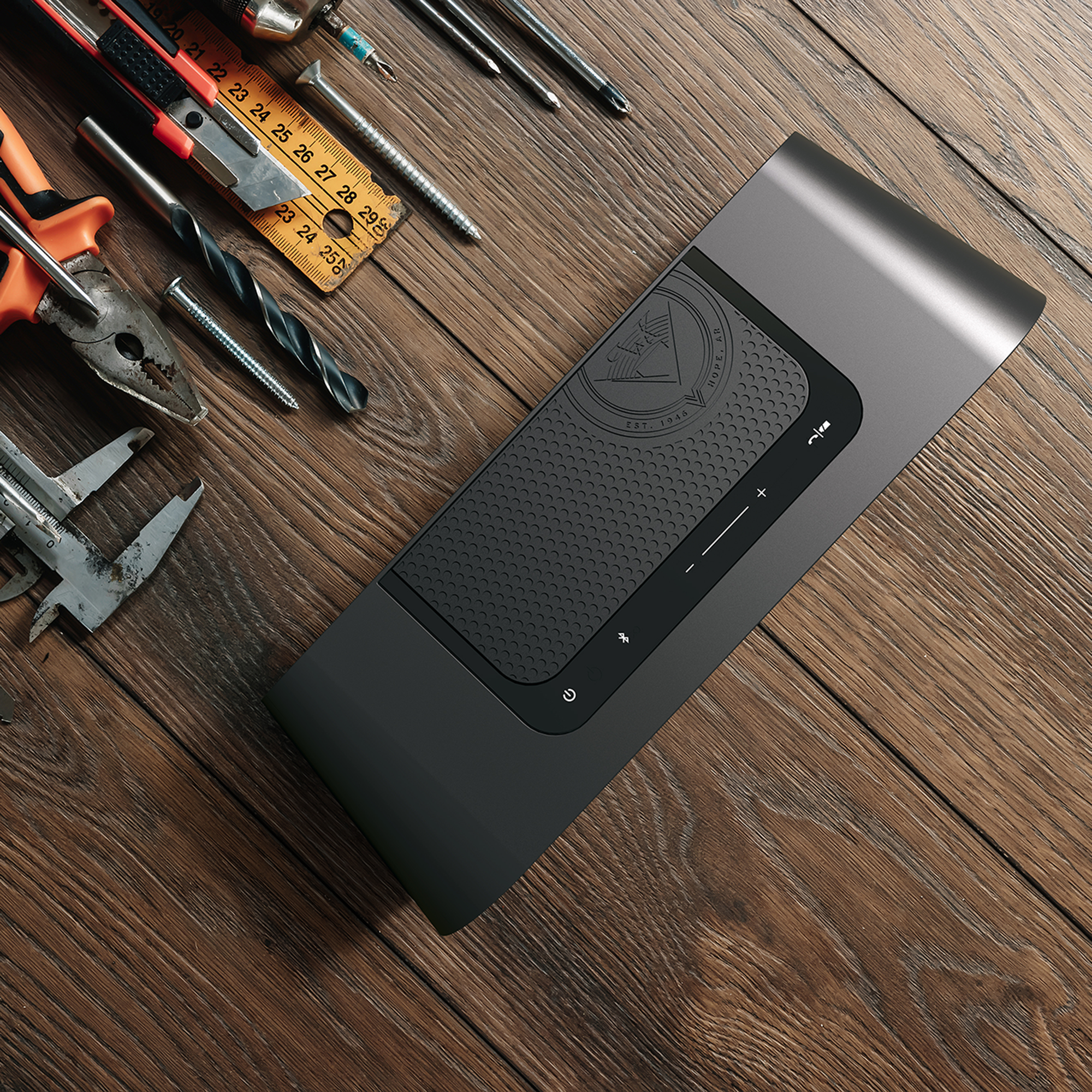 Groove XL Overhead On Work Bench 2000x2000