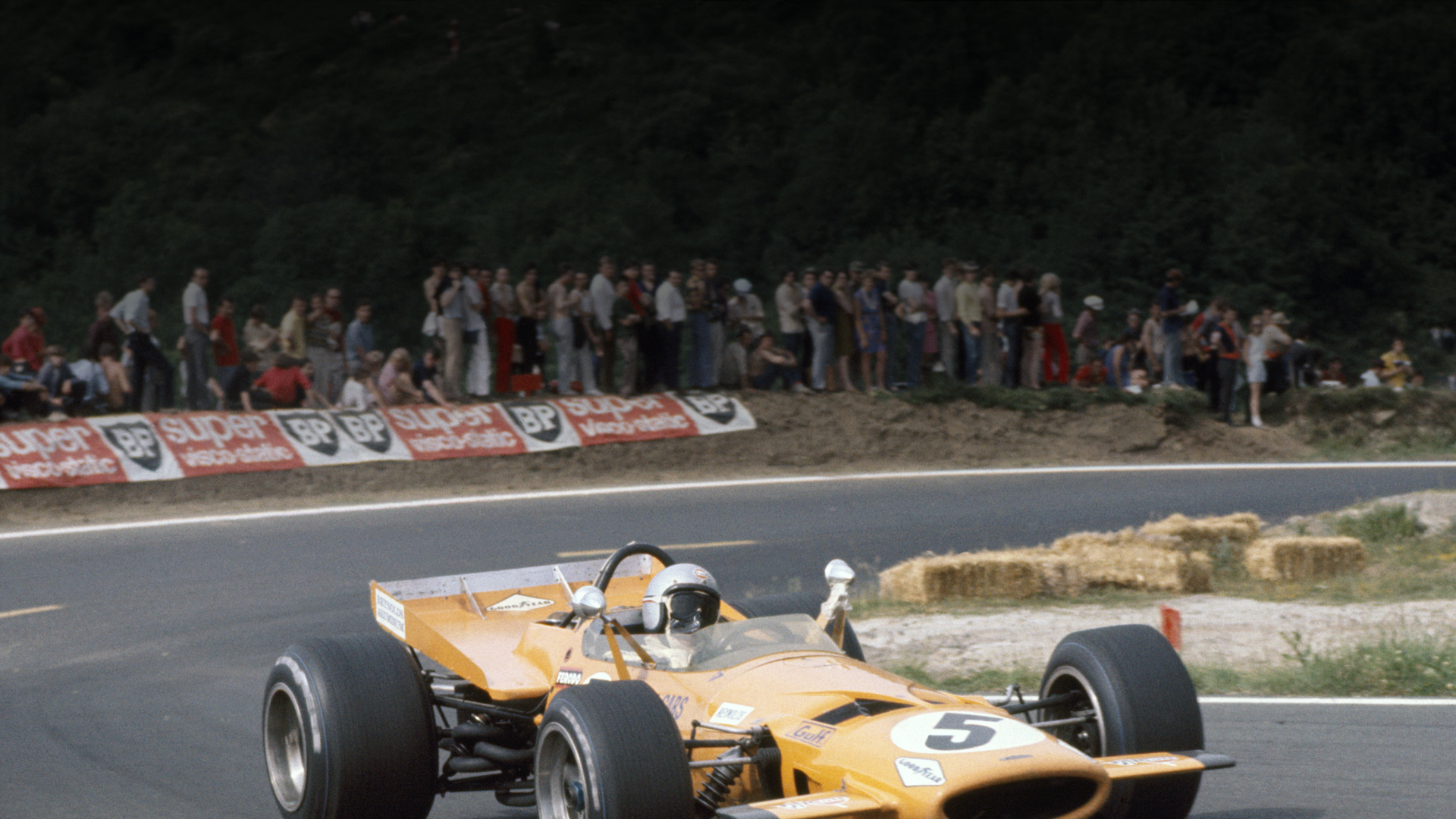 Historic Bruce Mc Laren Race Image 2