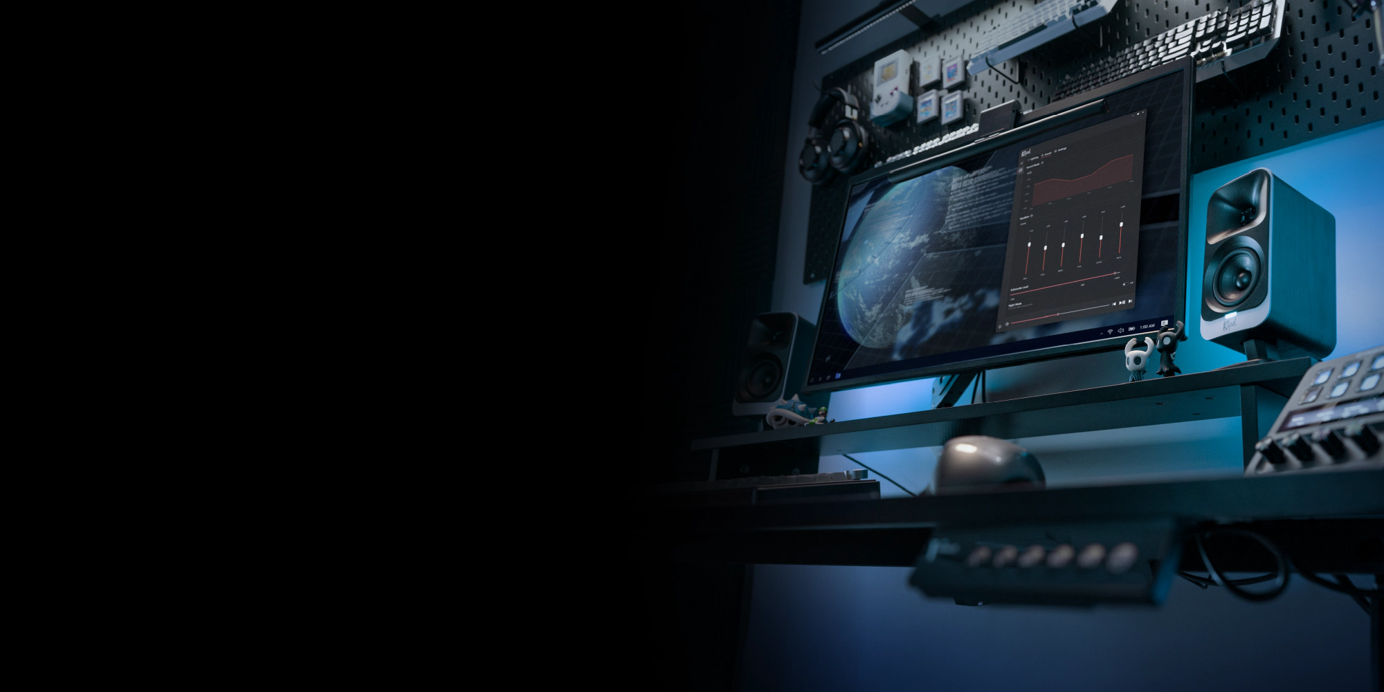 Klipsch Control Windows App on screen with Klipsch Pro Media Lumina with lighting 2000x1000