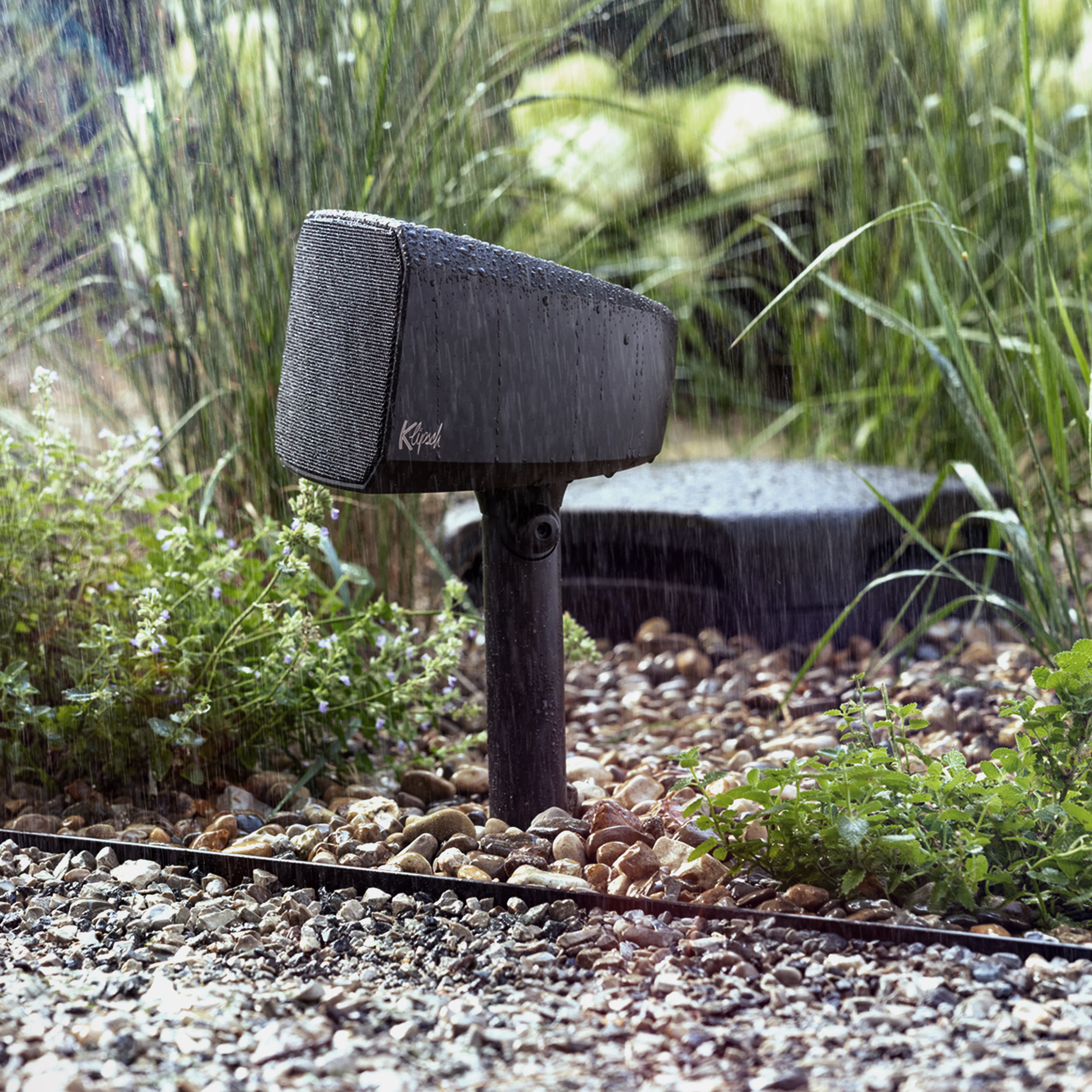 Klipsch Courtyard Satellite speaker and sub in sunshine Animation B 2000x2000