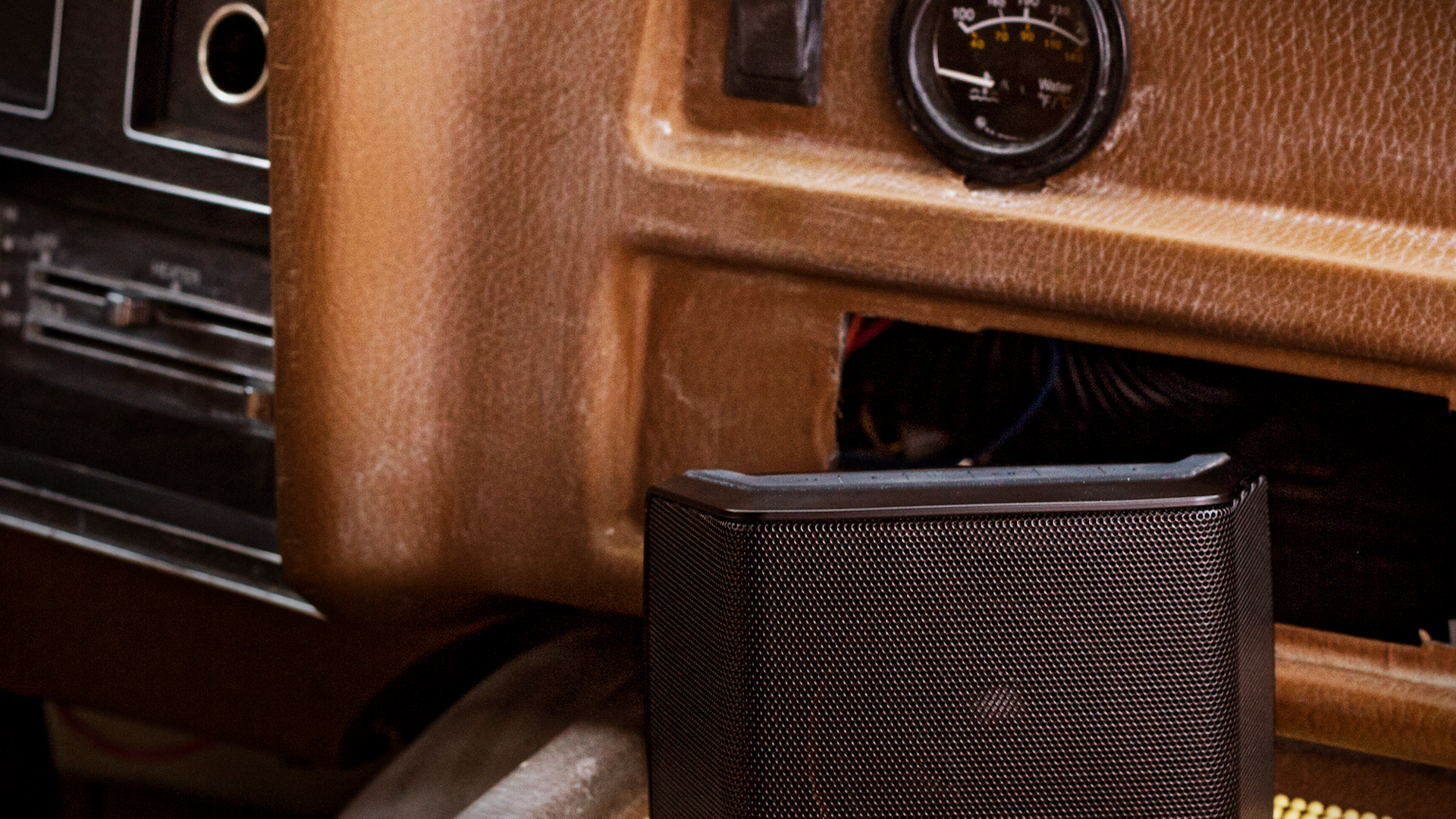 Klipsch Groove in Old Car 2000x2000