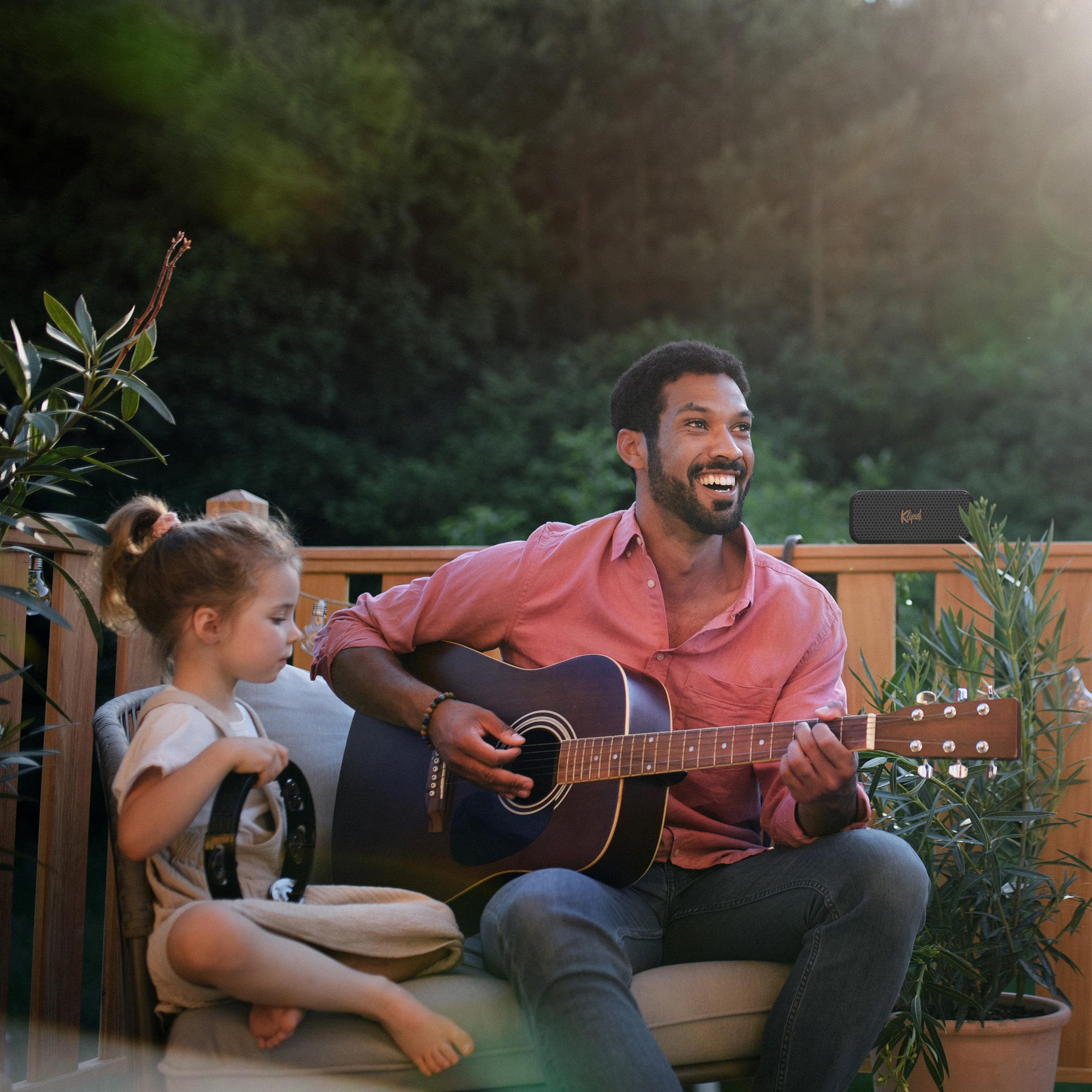 Klipsch Nashville outside family jam session 2000x2000