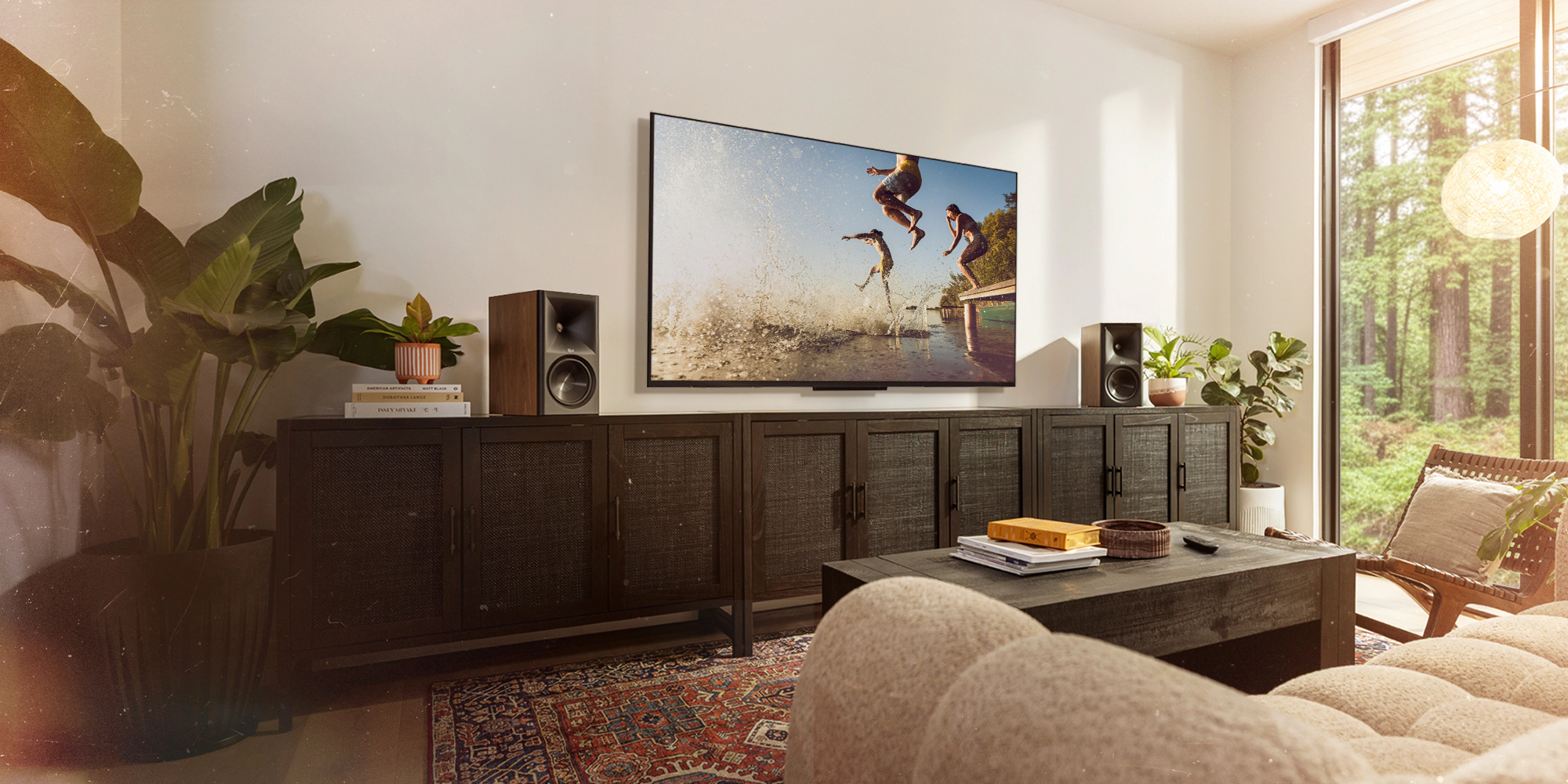 Klipsch The Sevens II with Dolby Atmos sound virtualized as a bubble around engulfing the sweet spot in the room start 2000x1000