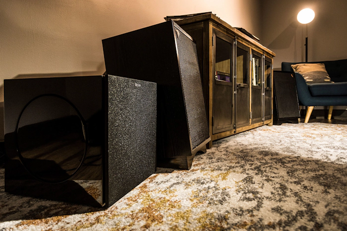 Klipsch C Series Subs C 310 AS Wi lifestyle 09