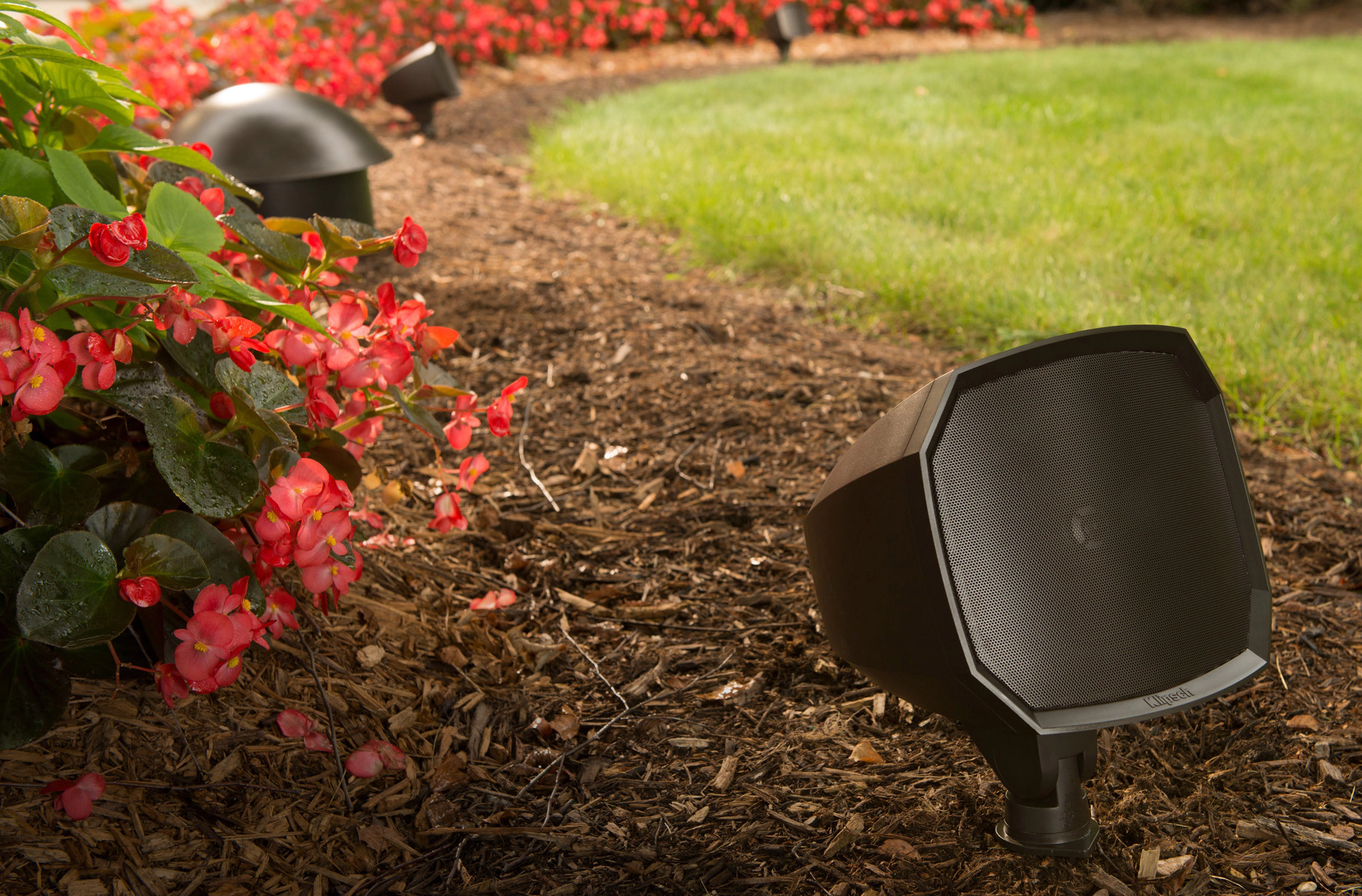 Klipsch Landscape 1 2001x1317 2