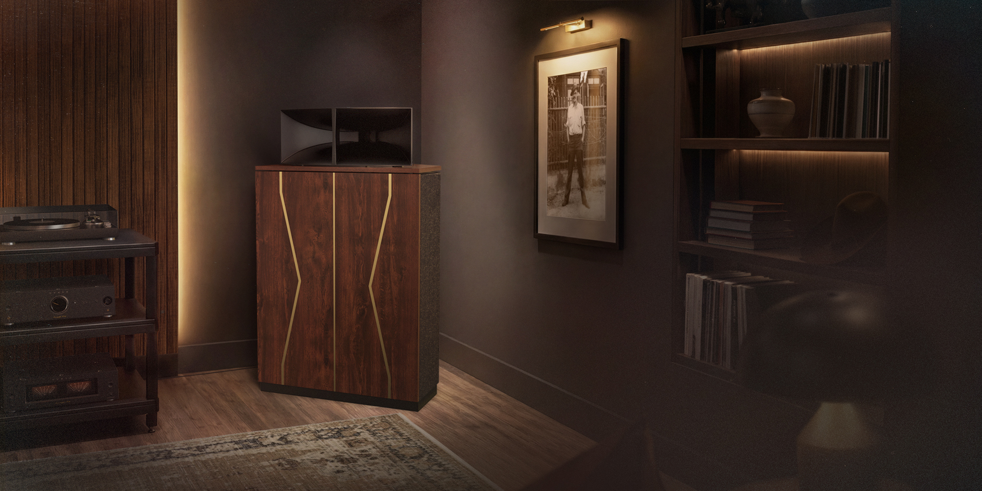 Klipschorn 80th in moody listening room with art on wall 2000x1000