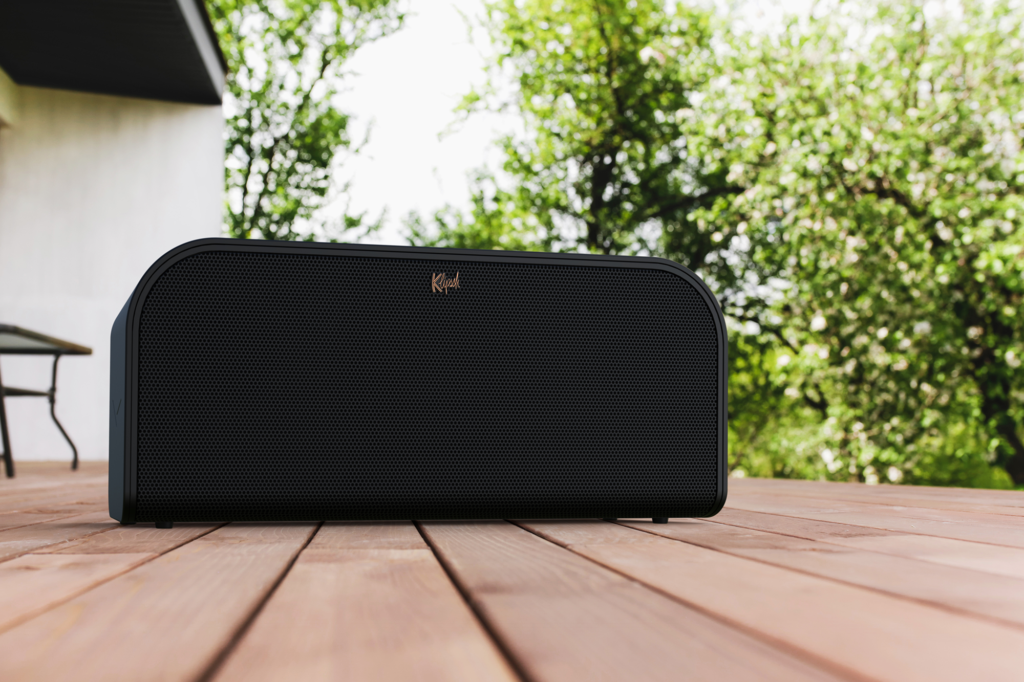 Lifestyle Category Portable Bluetooth Speakers 2000x1333