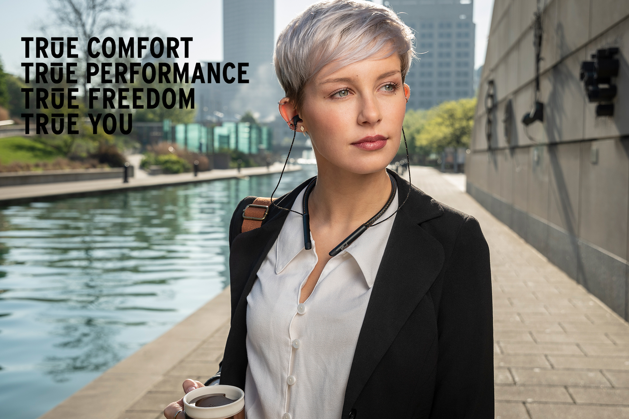 Neckband Lifestyle 47