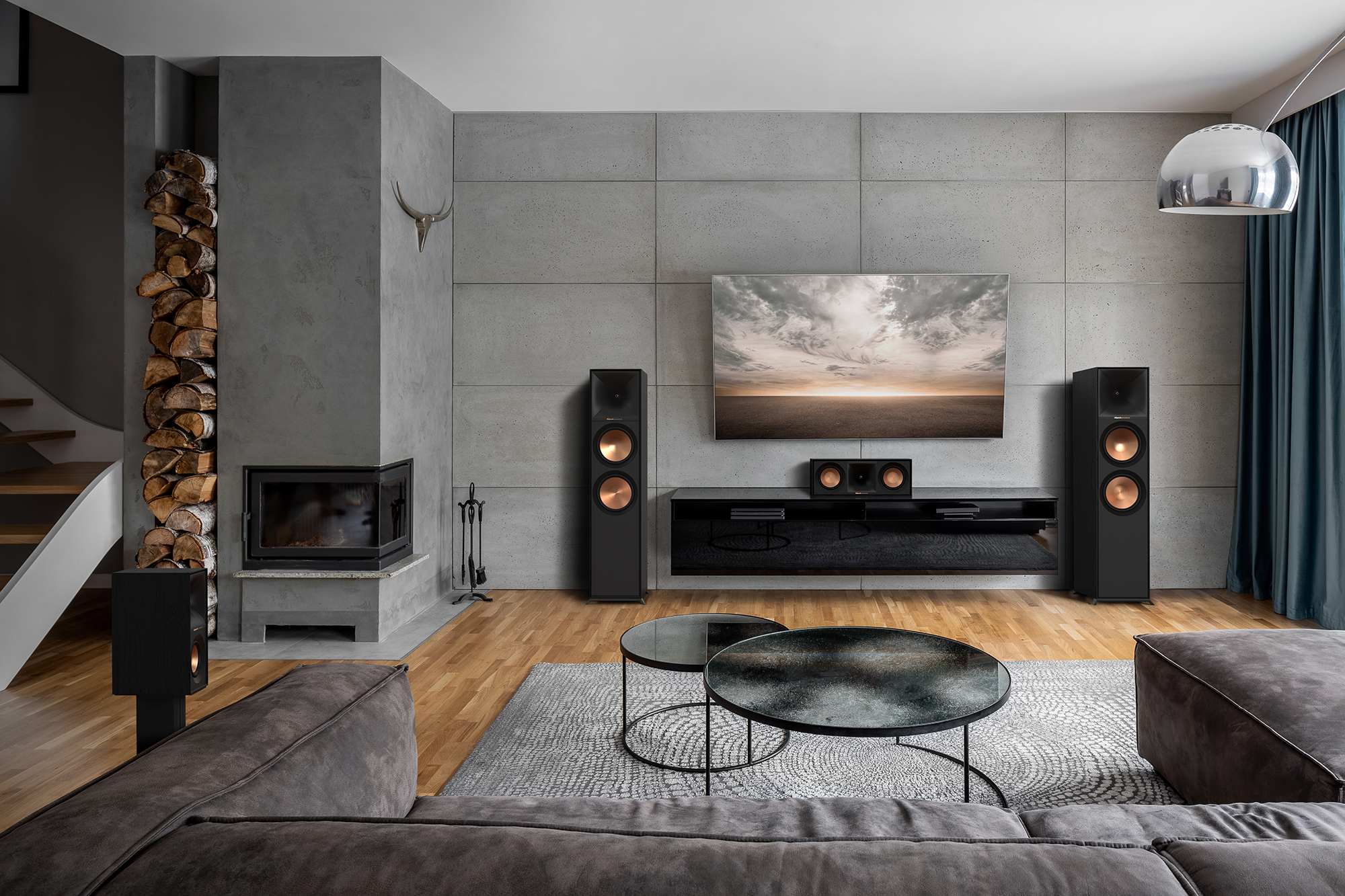 R 806 FA Dolby Atmos System in Spacious Living Area 2000x1333