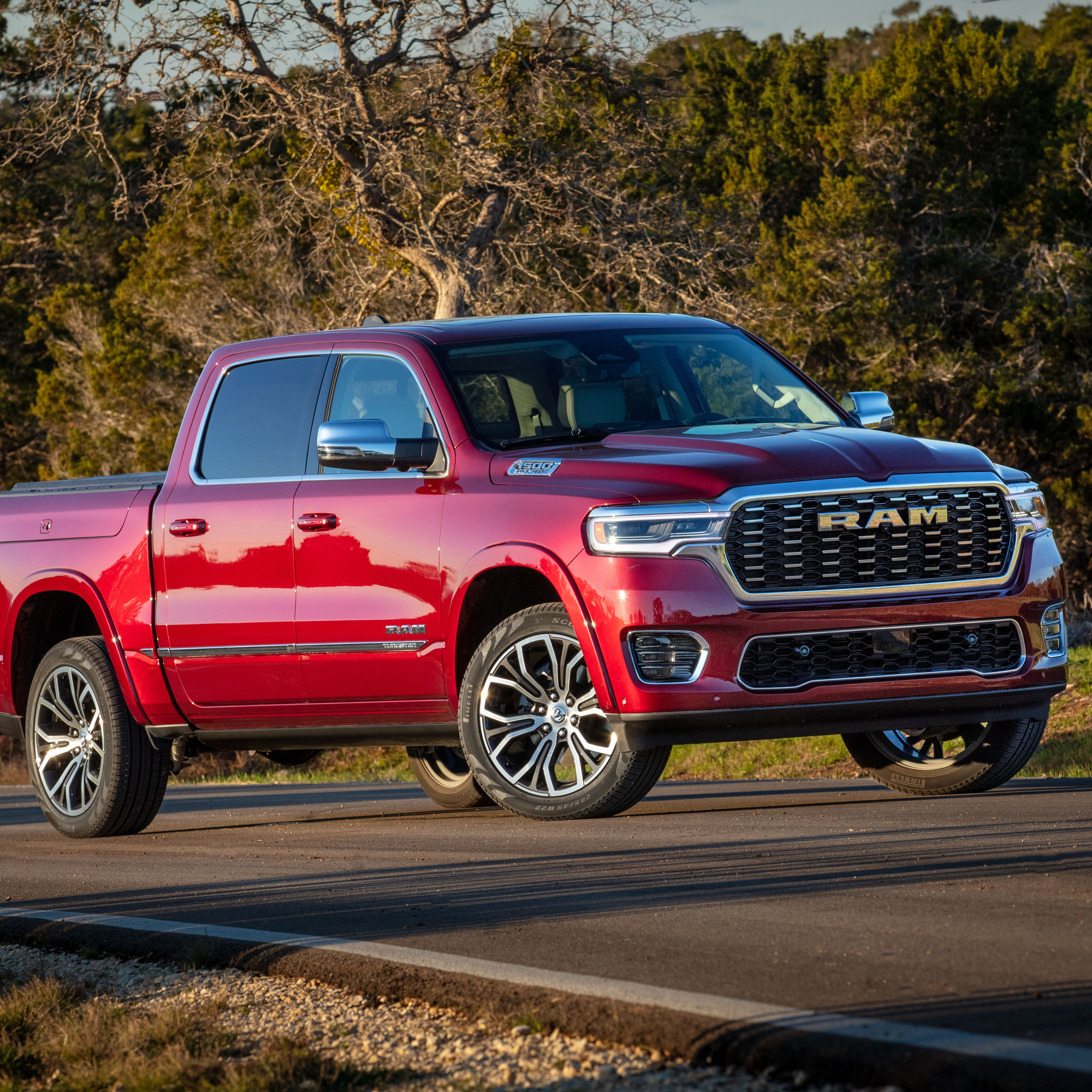 RAM 1500 Tungsten Beauty Shot 2000x2000