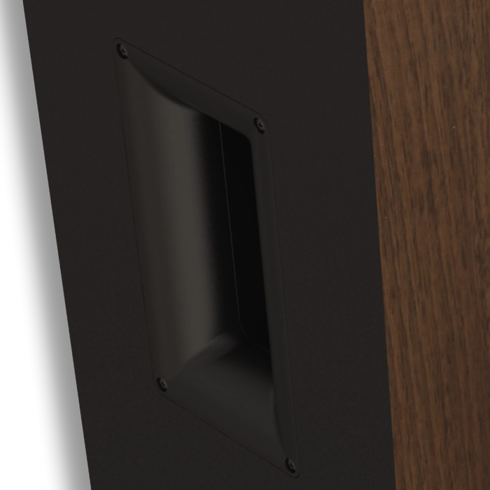 RP 5000 F II closeup of rear tractrix port mobile