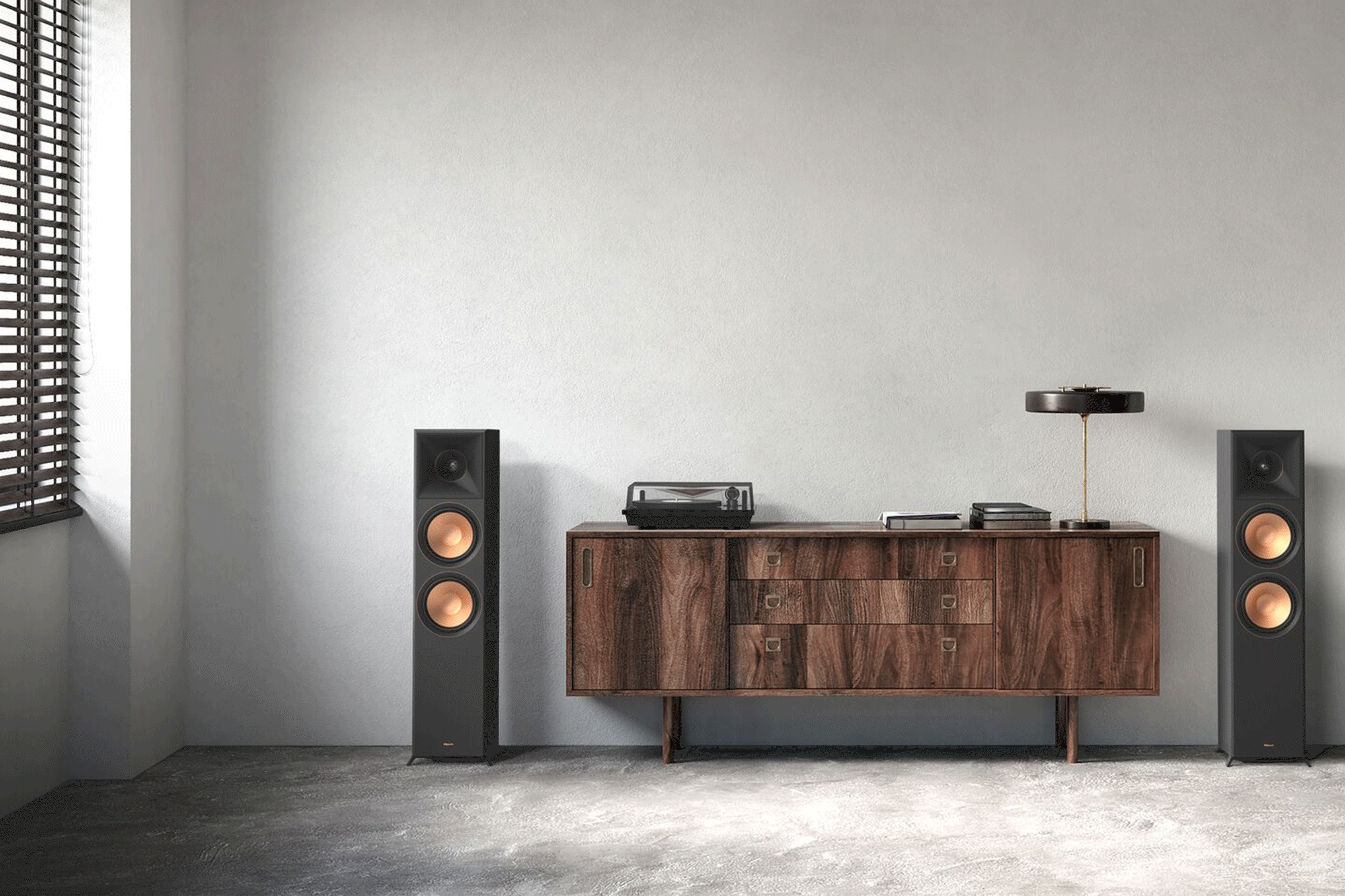 RP 8000 F II Next to Buffet