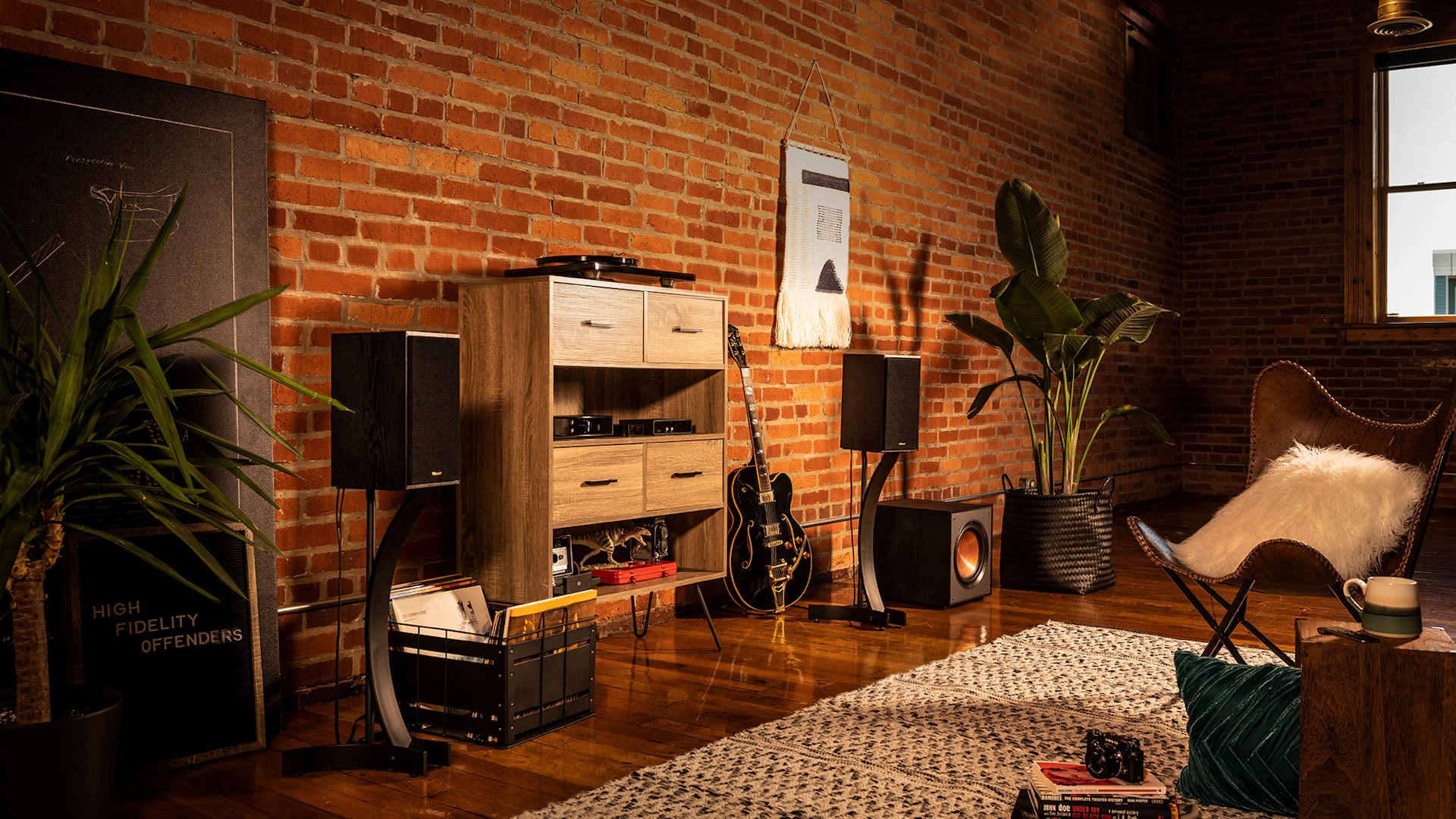 Reference 2018 Bookshelf Finish