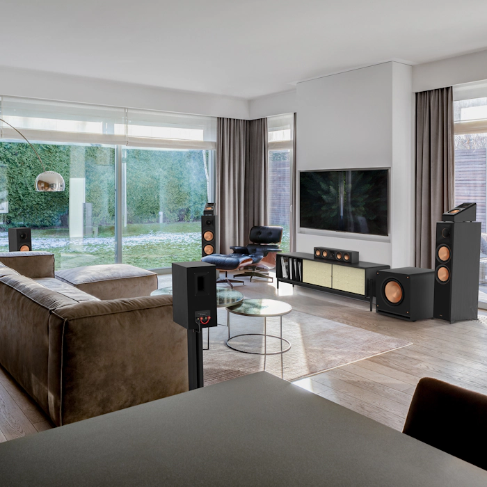 Reference Premiere system in luxury home RP 8000 F RP 500 SA RP 404 C RP 600 M RP 1400 SW 2000x2000