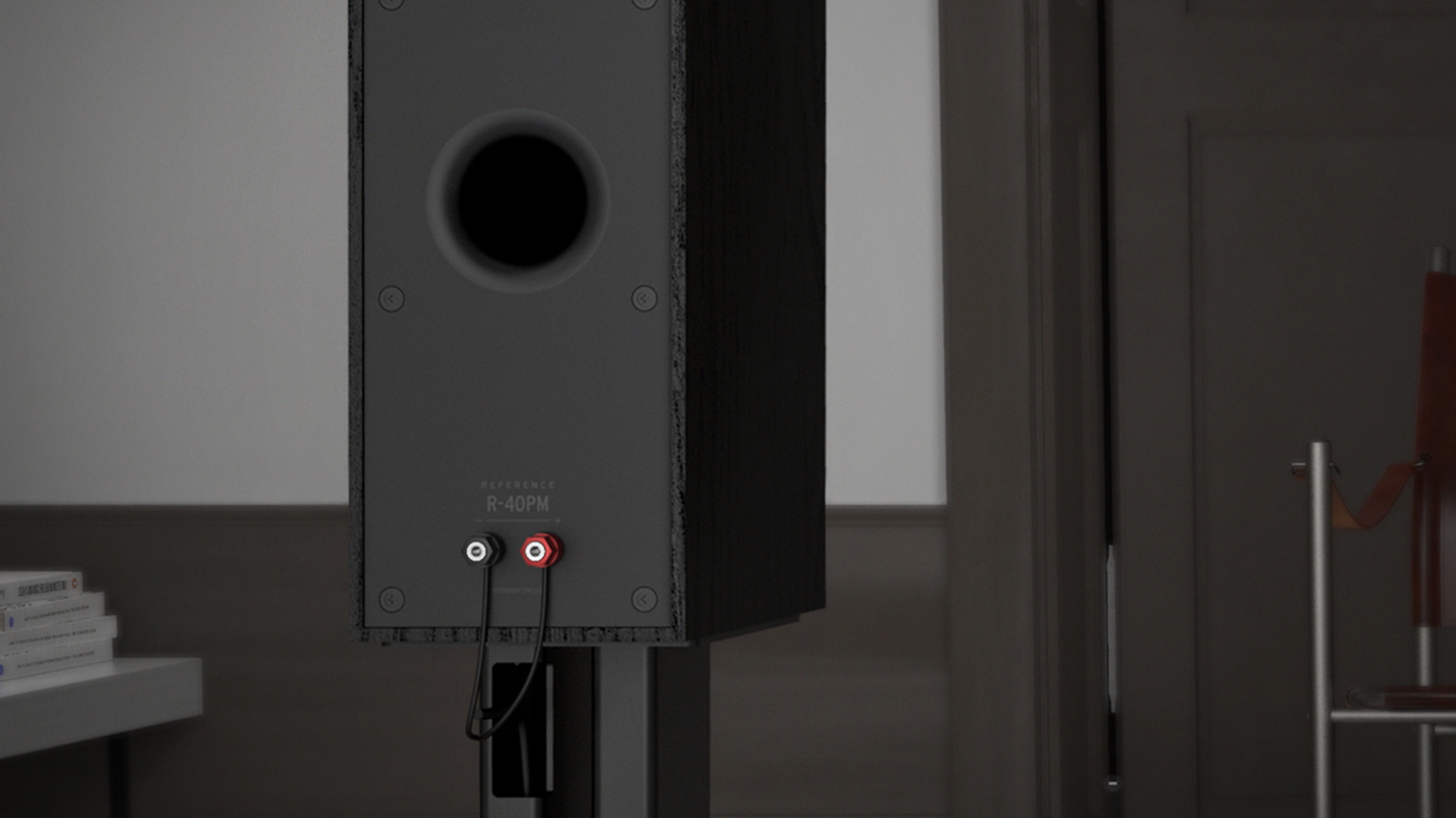 Speaker Stands What Cords 2000x2000