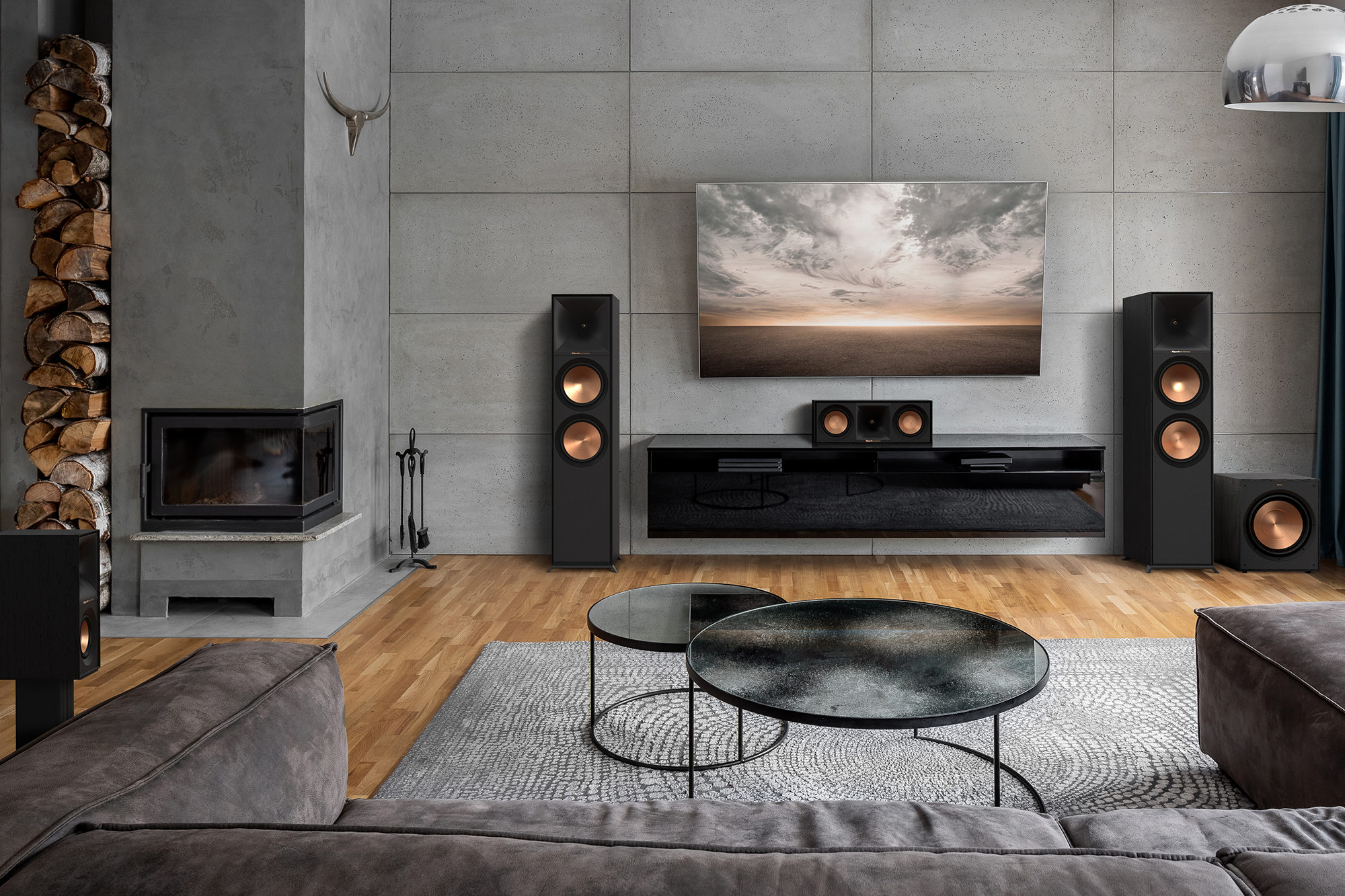 Speakers Landing Reference R 800 F R 40 SA R 30 C R 121 SW R 50 M 2000x1333