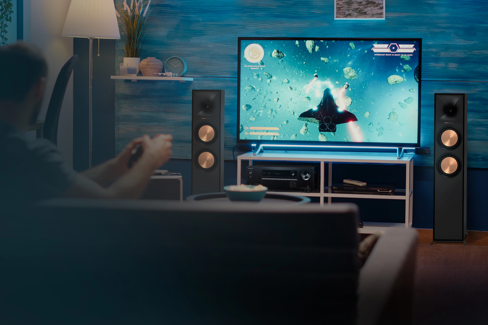 TX NR5100 Lifestyle 2000x1333 2022 09 26 210619 jswc