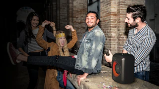 GIG XL Friends Having Fun Karaoke overlay 1920x1080