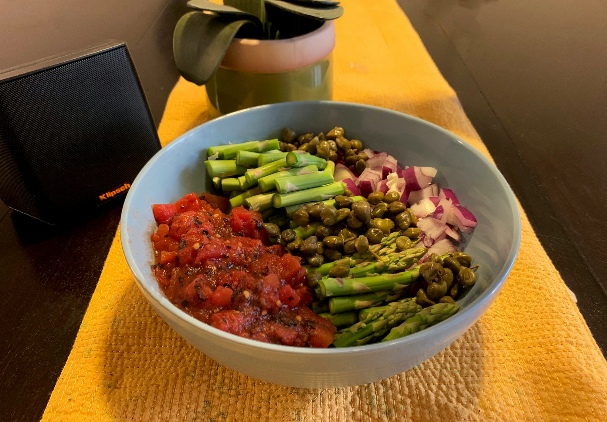 Uncooked veggies table view