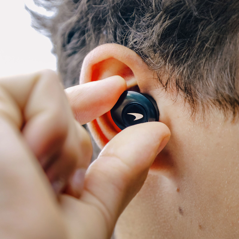 0003 Klipsch T5 II ANC Mc Laren Lifestyle30