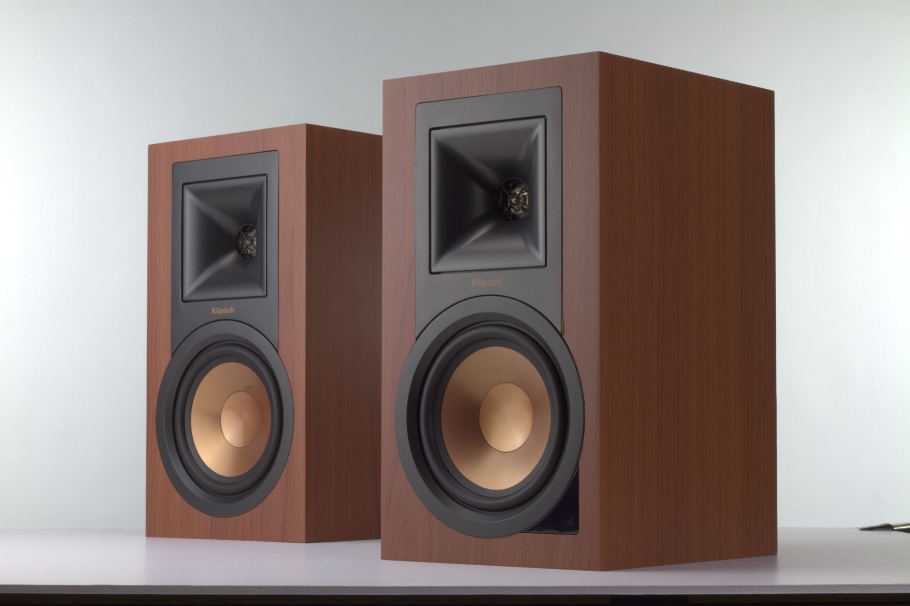Klipsch | R-15PM Cherry Powered Monitors Klipsch® Certified Factory…
