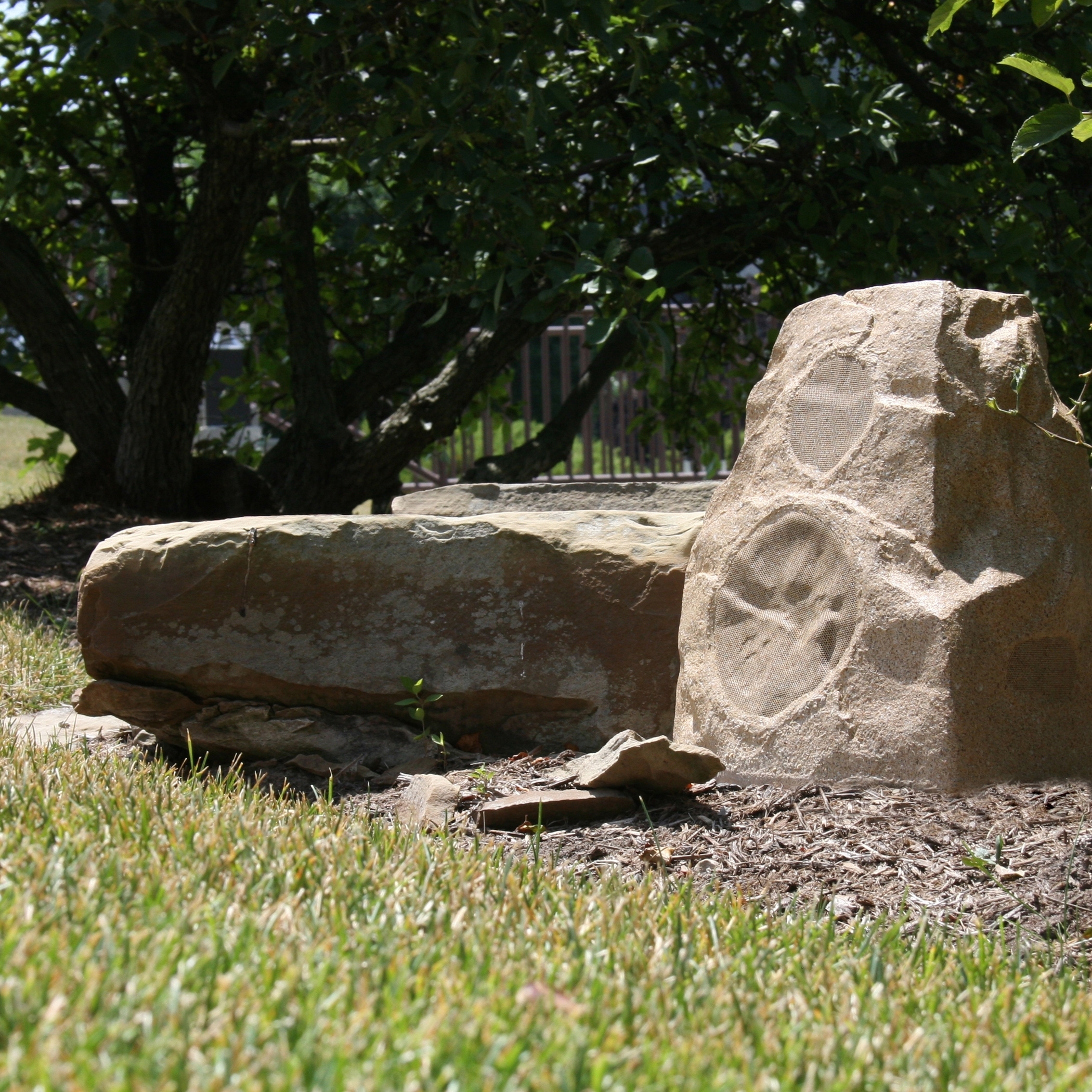 AWR650 SM Rock Lifestyle12 1