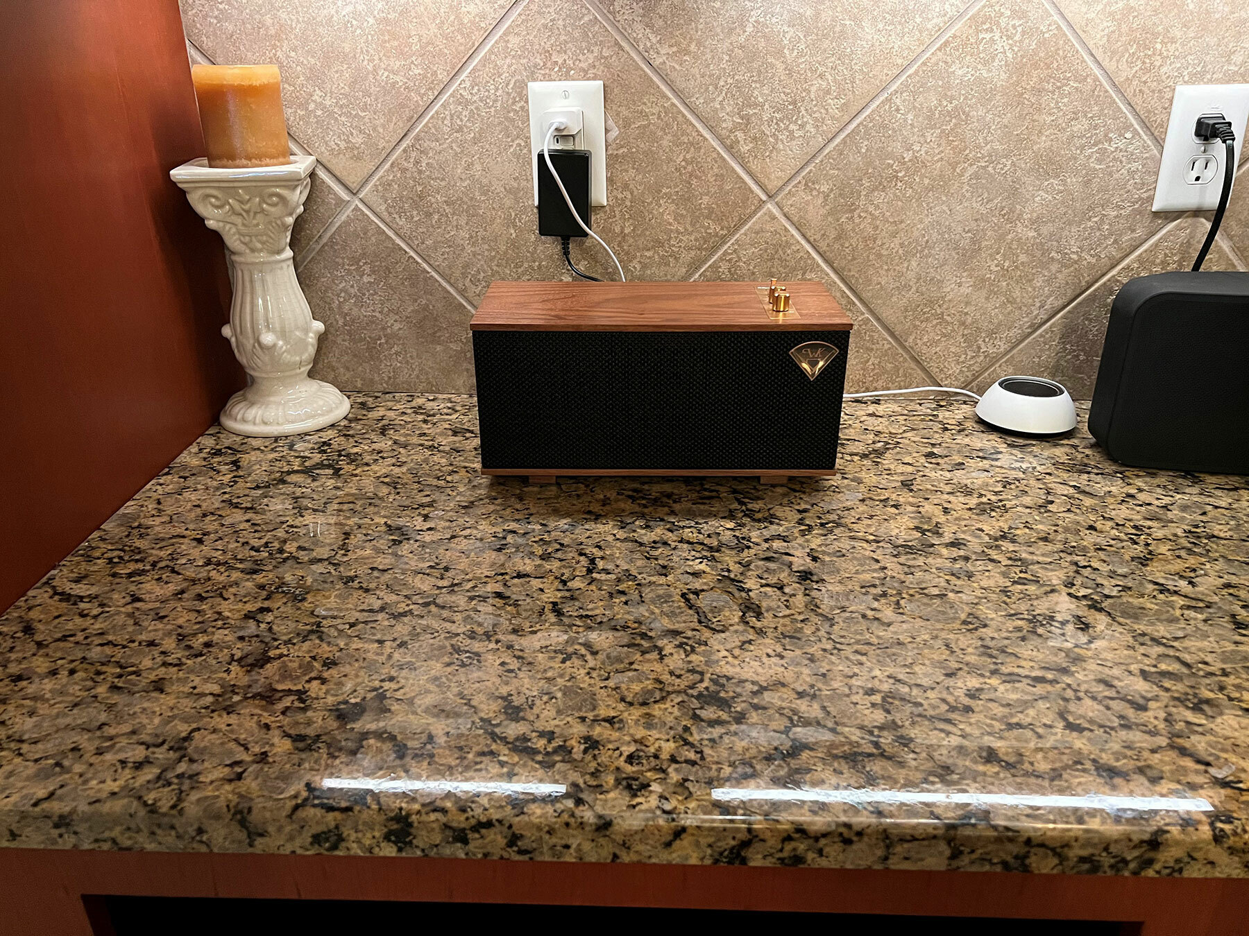 Domes Klipsch Display One stereo