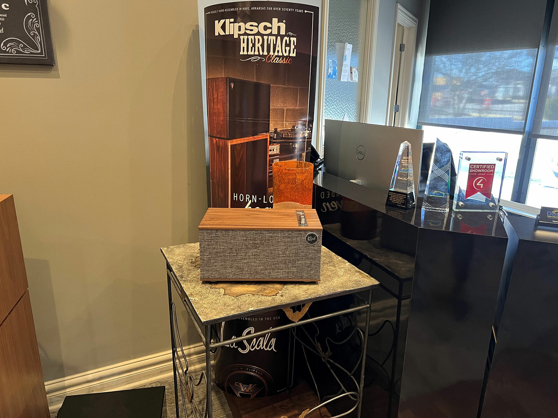 Domes Klipsch Heritage Display Three