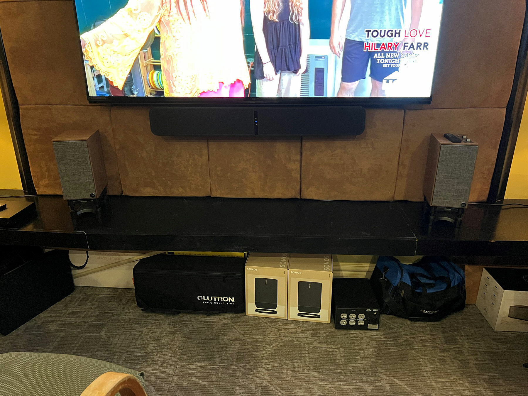 Domes Klipsch display Fives