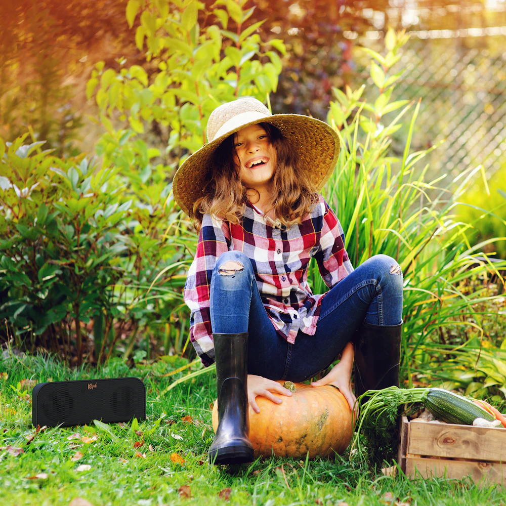 Groove XL Teen Gardening In Sunshine 2000x2000