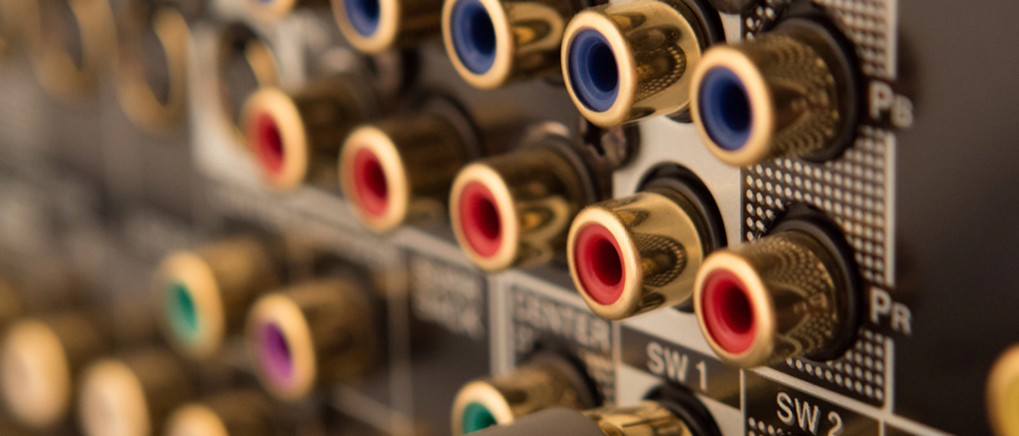 How to Set Up a 7.1 Surround Sound Speaker System