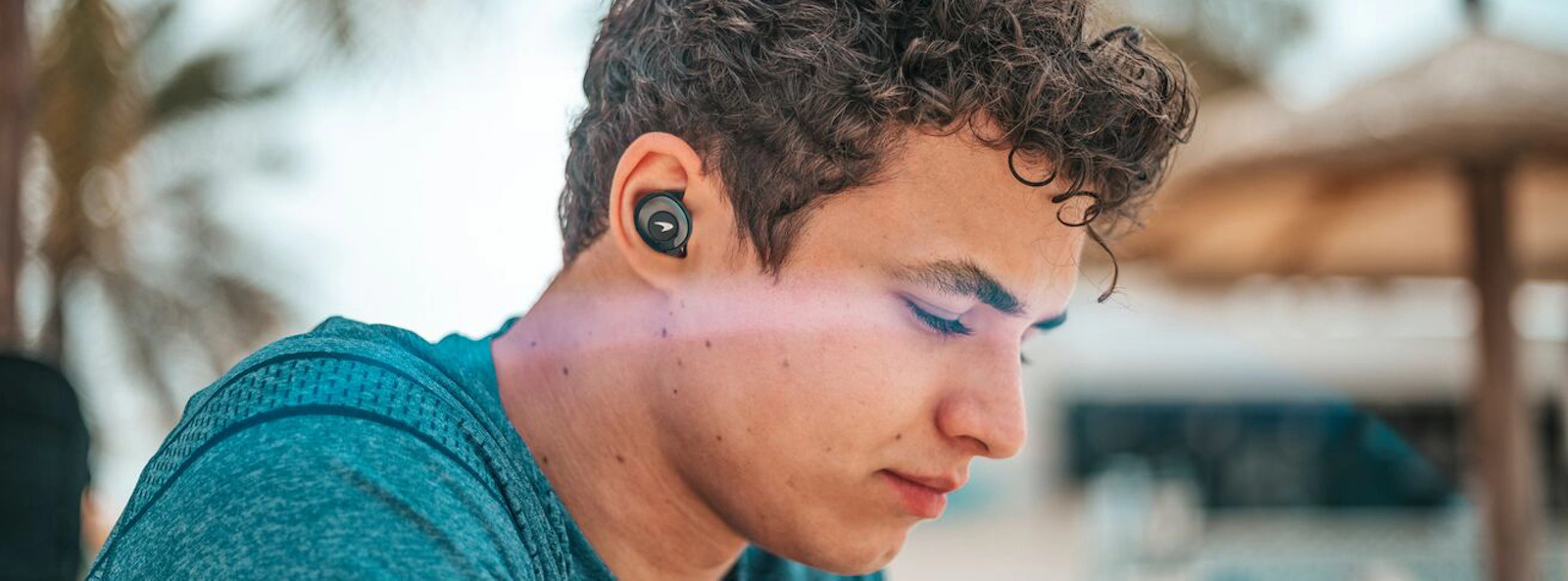 Earbuds vs. Earphones: What’s the Difference?