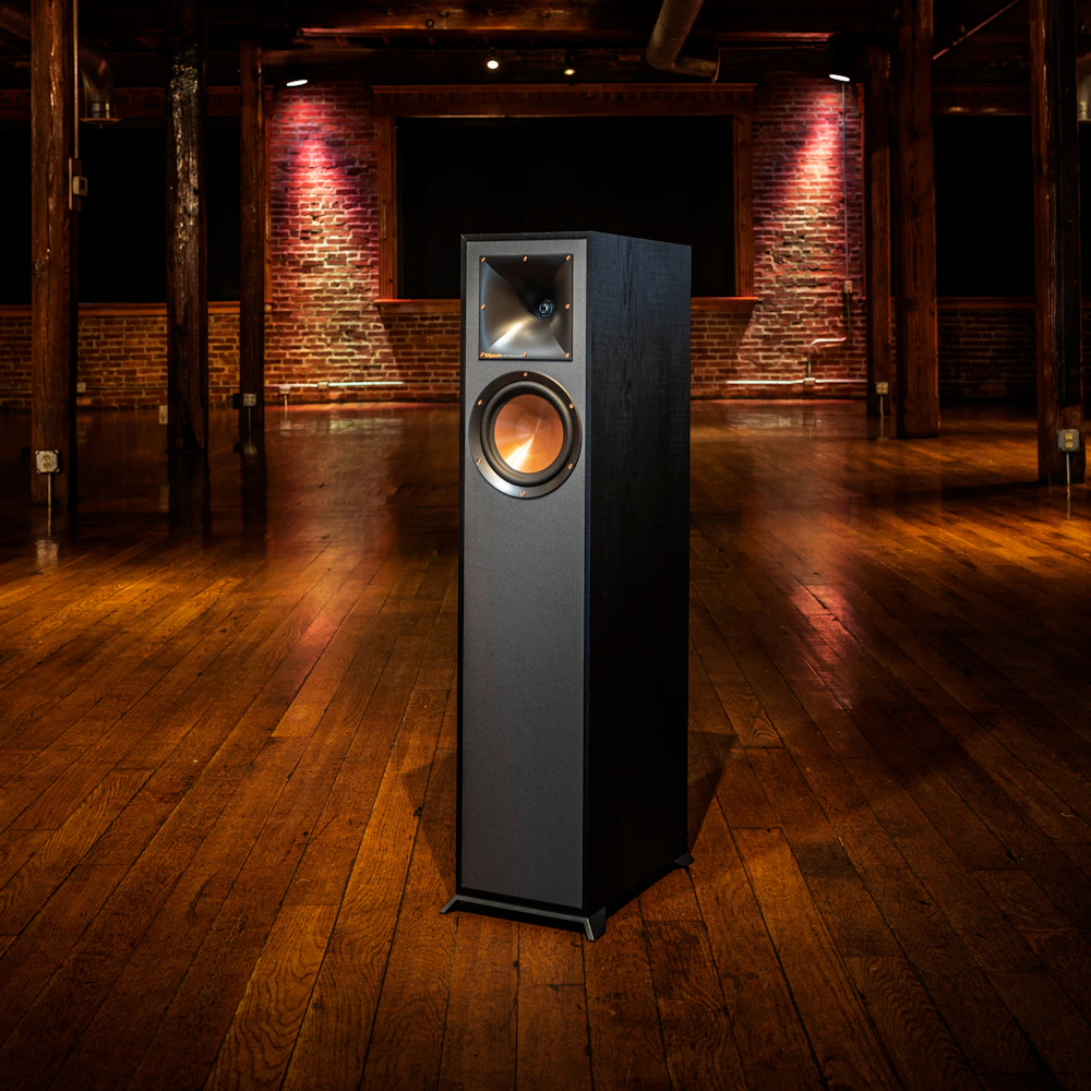 Klipsch Reference Speakers Lifestyle 67