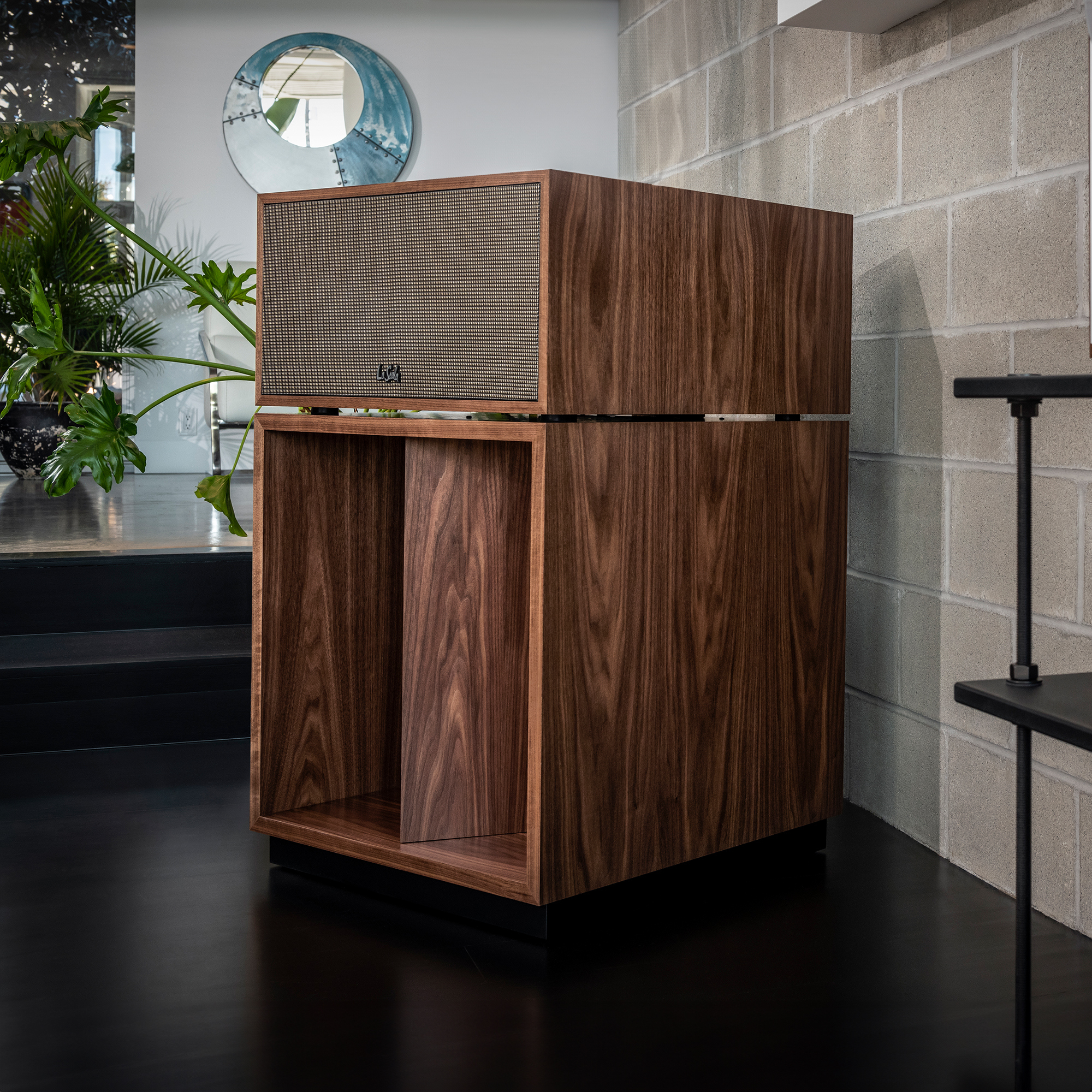 La Scala AW in modern listening room 2000x2000